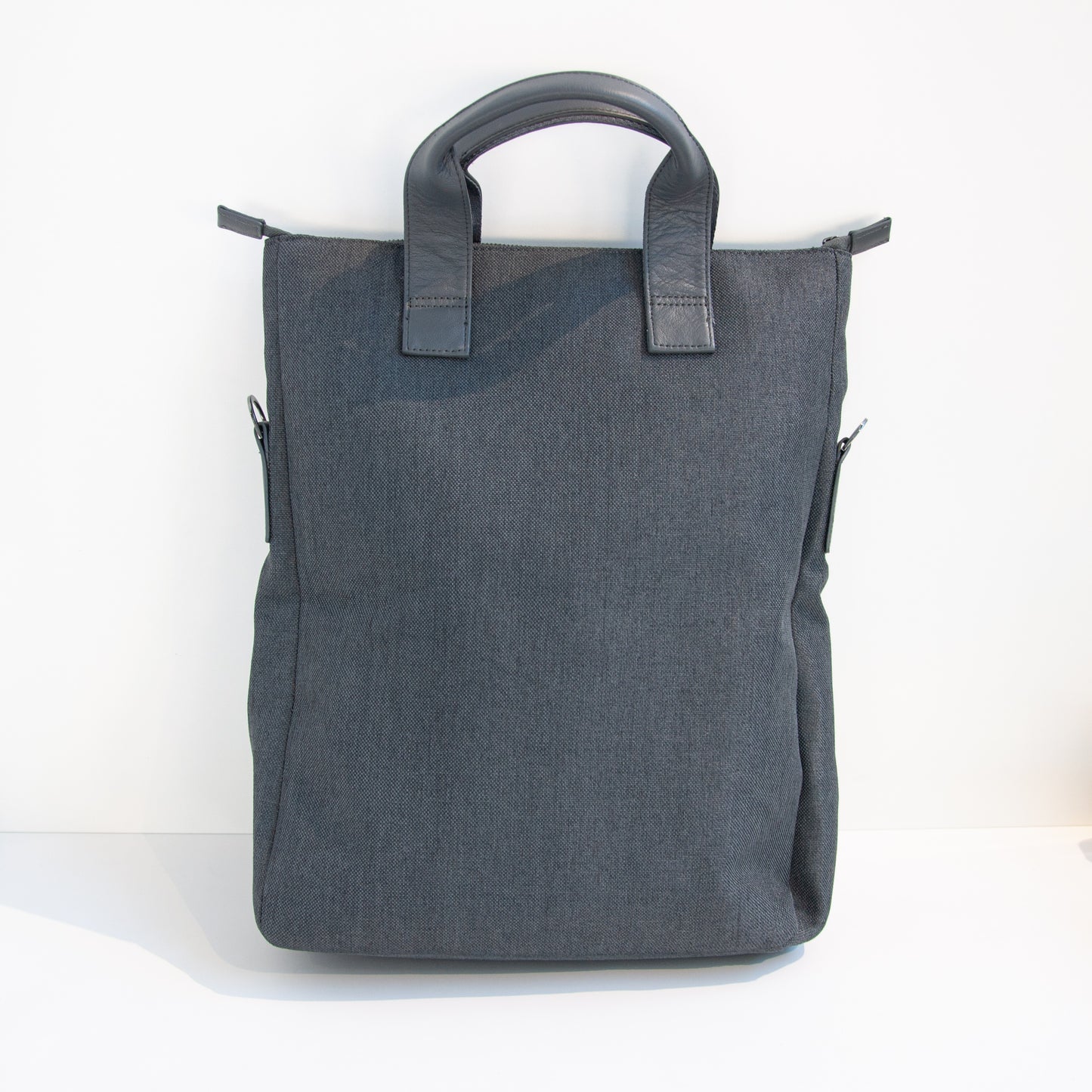 Borsa BMW i
